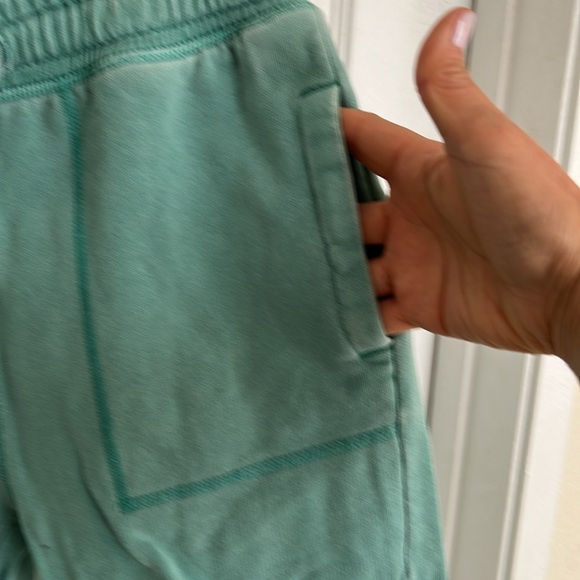 Mini Boden Garment Dyed Shorts Green - Picture 3 of 4